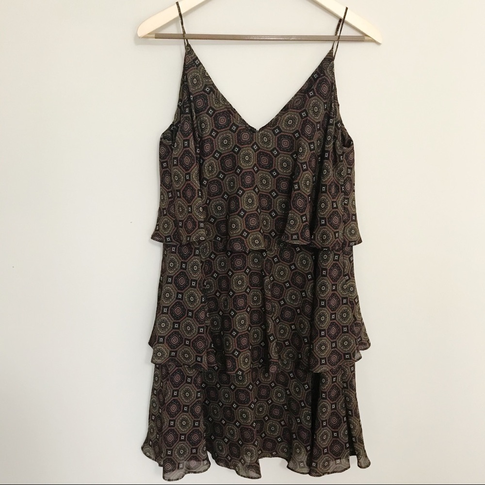W By Worth Geometric Tiered Boho Ruffle Earth Toned Print Pattern Dress 8